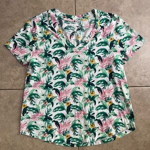 Loft Women Size Medium Tropical Summer Flowers V-neck Top Tee Green Yellow Pink